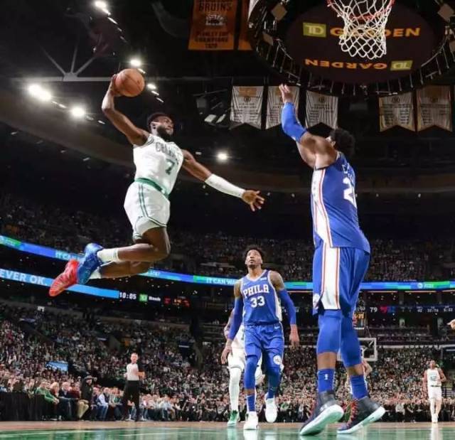 仅向观众展 仅向观众展