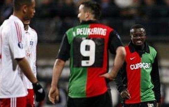 眼里完成了 眼里完成了